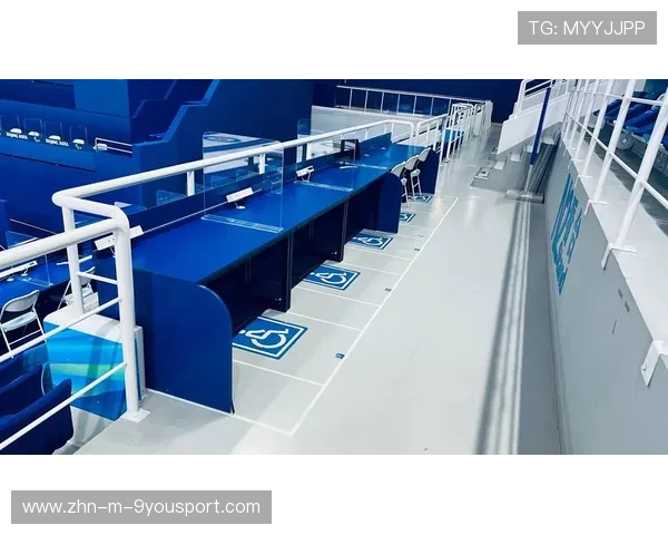 冰球球场升级引入智能检票与看台互动系统